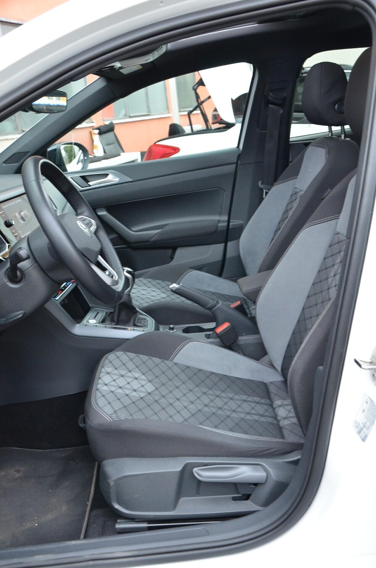 Volkswagen Taigo 1.0 TSI 110 CV R-Line