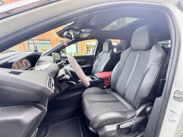 Peugeot 3008 1.2 pt t GT Line s&s 130cv eat8
