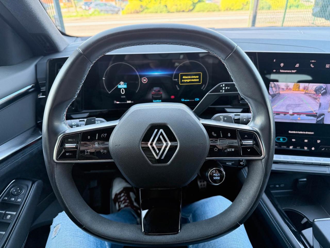 Renault Austral 1.2 E-Tech full hybrid Iconic Esprit Alpine 200cv auto