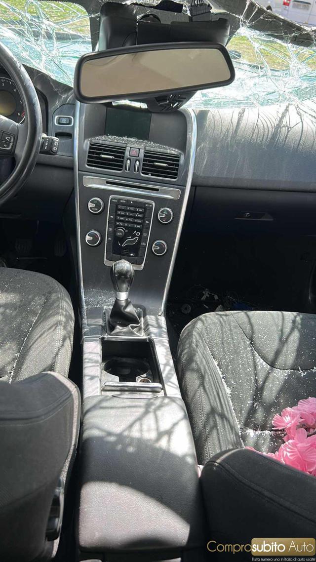 VOLVO XC60 D3 Geartronic INCIDENTATA MARCIANTE