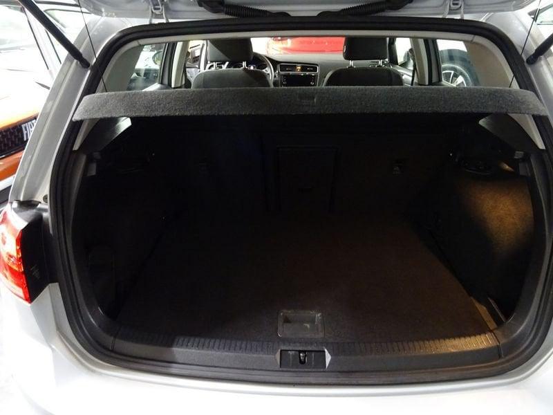 Volkswagen Golf 1.0 TSI 81kW Business BMT