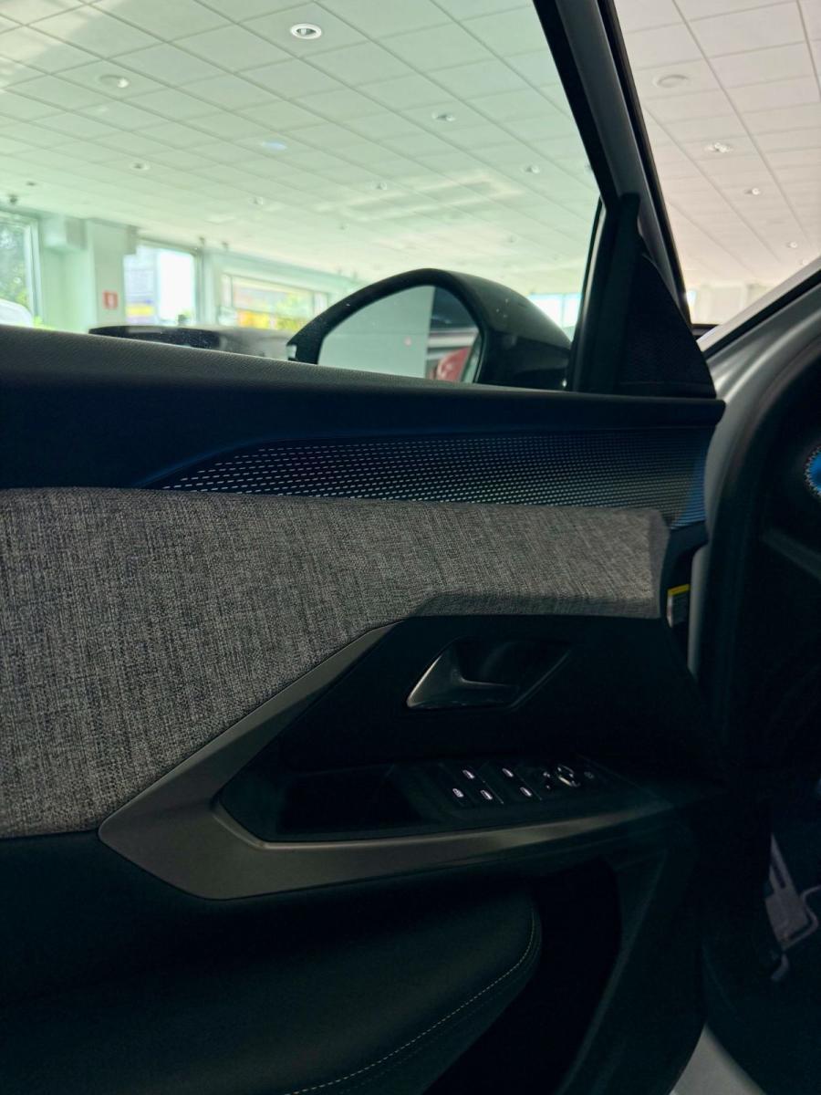 PEUGEOT - 3008 - Hybrid 145 e-DCS6 GT Exclusive