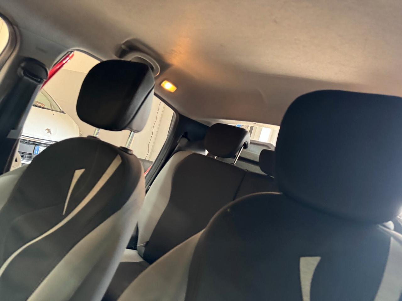 Lancia Ypsilon 1.2 69 CV 5 porte GPL Ecochic Silver