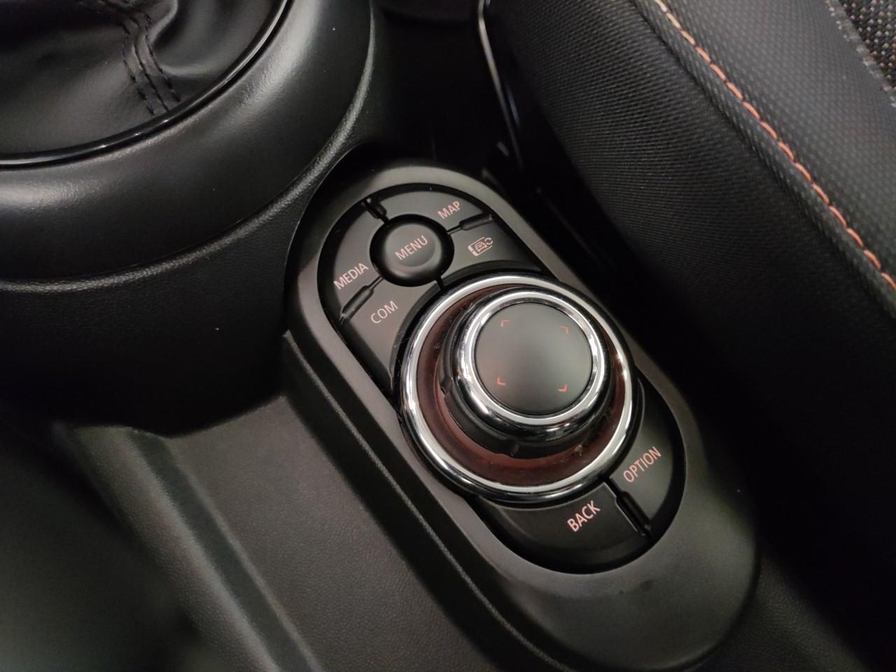 MINI Mini 5p 1.5 Cooper Classic auto