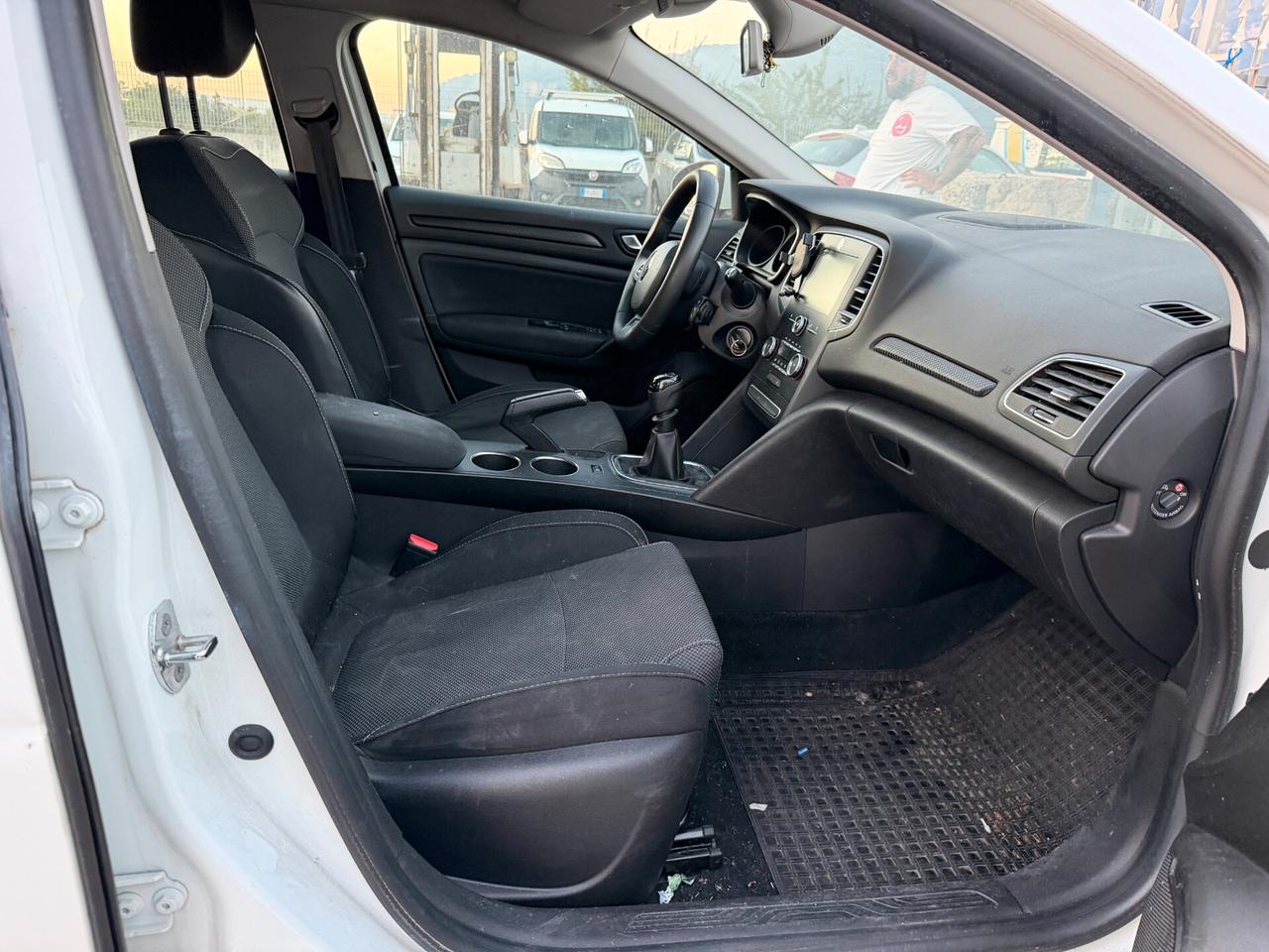 RENAULT MEGANE SPORTER 2019 1.5 DIESEL *MOT ROTTO