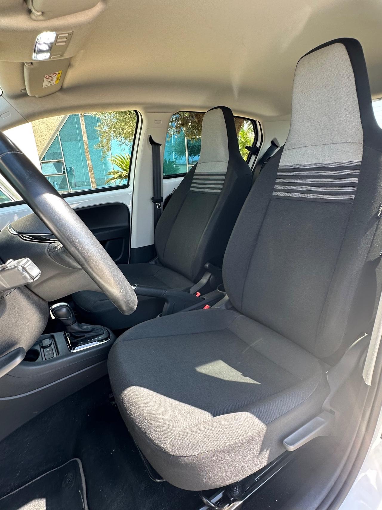 Volkswagen e-up! elettrica offerta T-Stock prezzo imperdibile