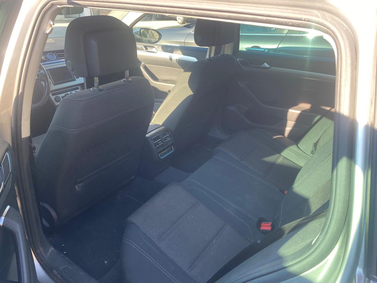 Volkswagen Passat 2.0 TDI DSG Highline BlueMotion Technology