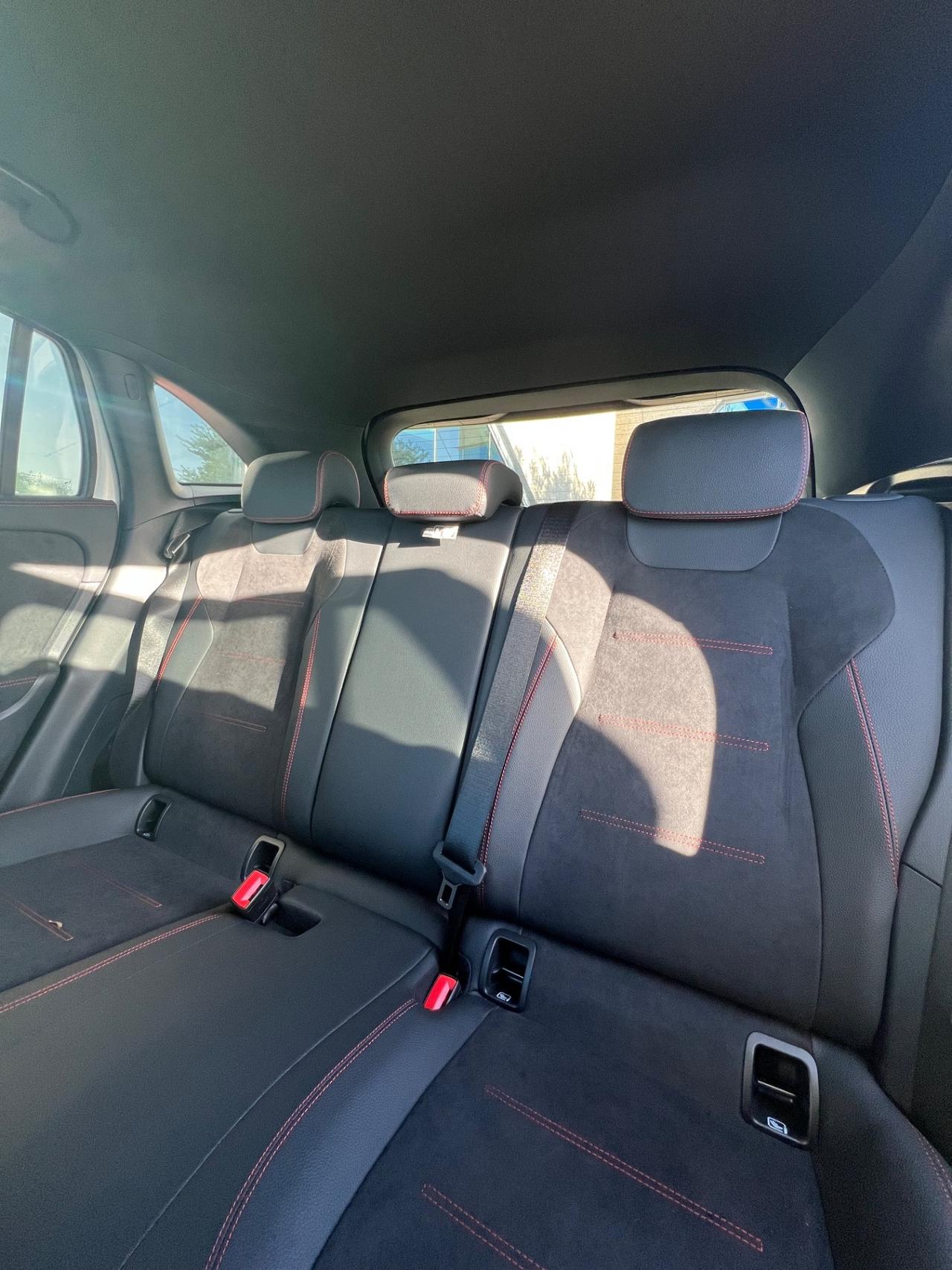 Mercedes-Benz GLA 200d AMG Line Extra auto - possibilità noleggio no scoring