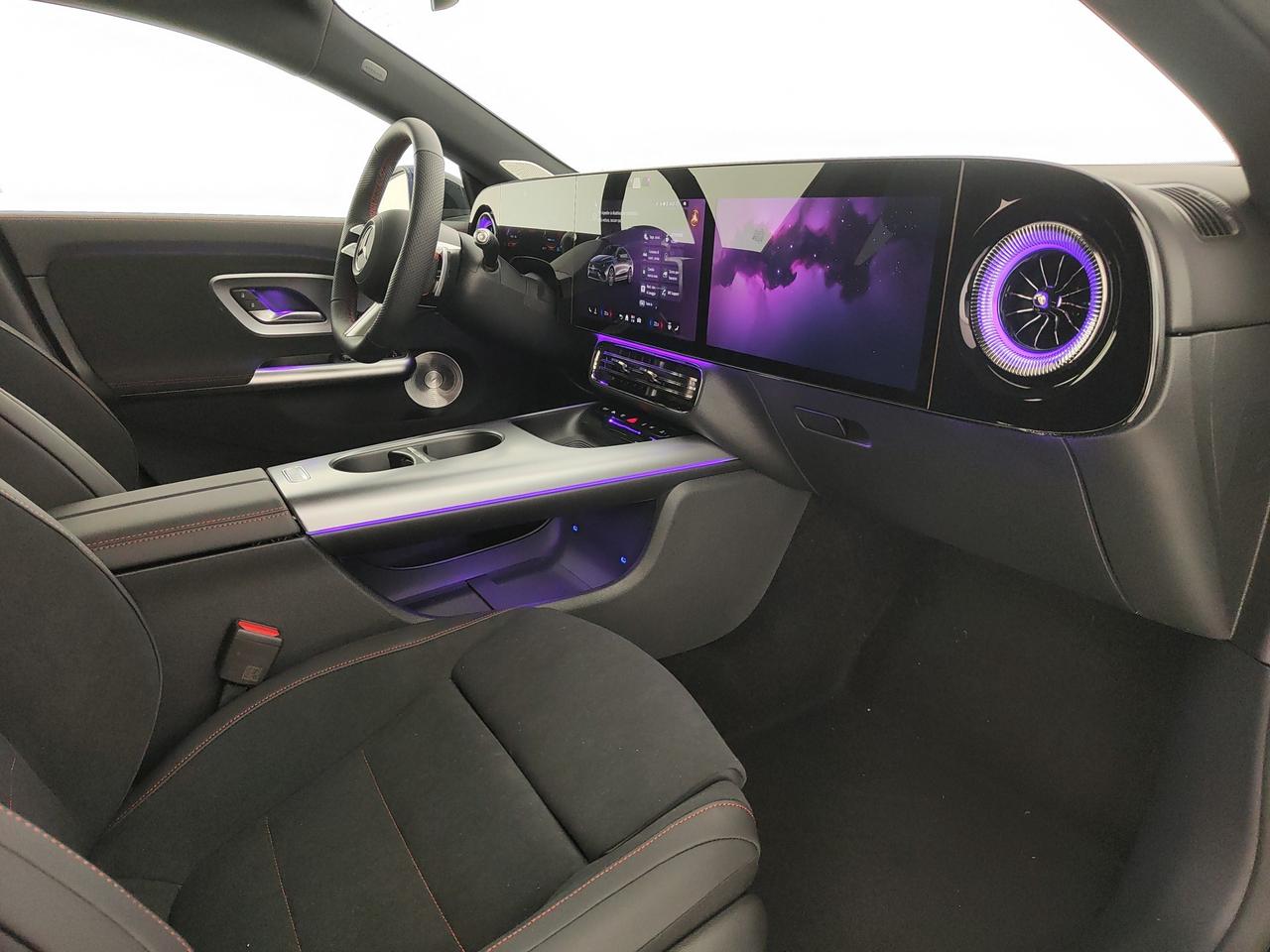 Mercedes-Benz CLA 200 4MATIC