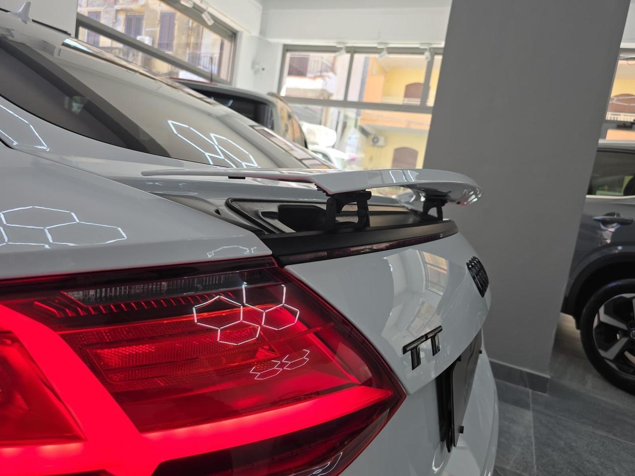 Audi TT Coupé 2.0 TDI ultra S line