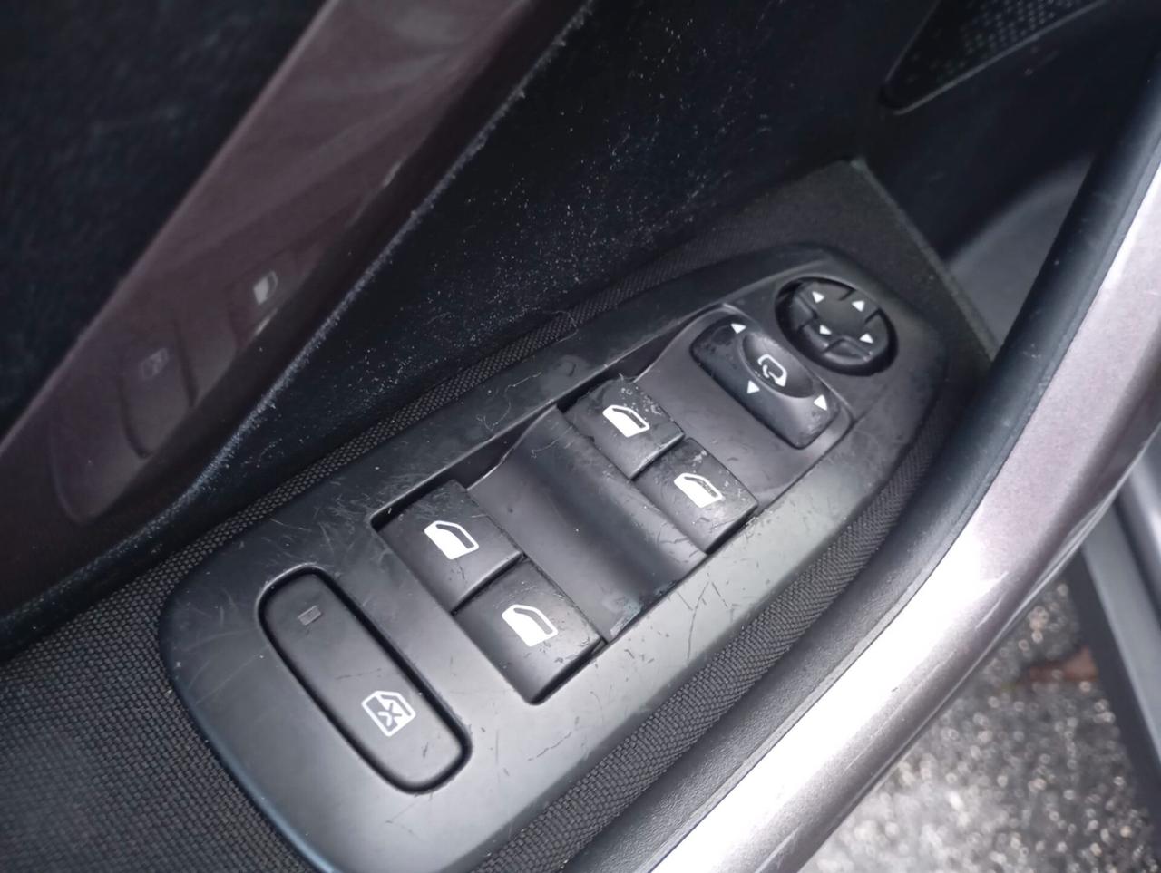 Peugeot 2008 1.4 HDi 68CV Active