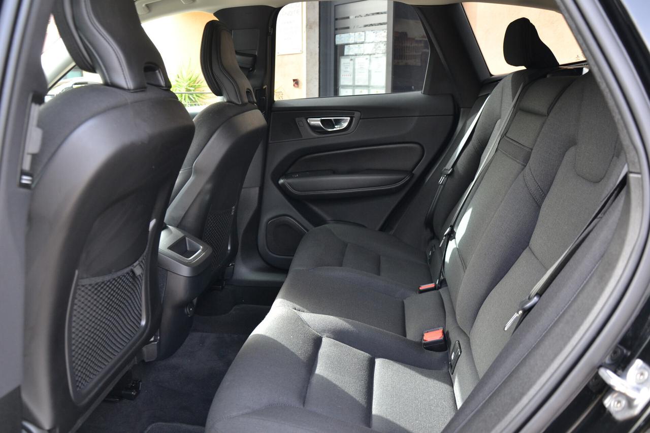 Volvo XC 60 2.0 197CV AWD HYBRID/DIESEL AUT.+FULL LED+RCAM+NAV