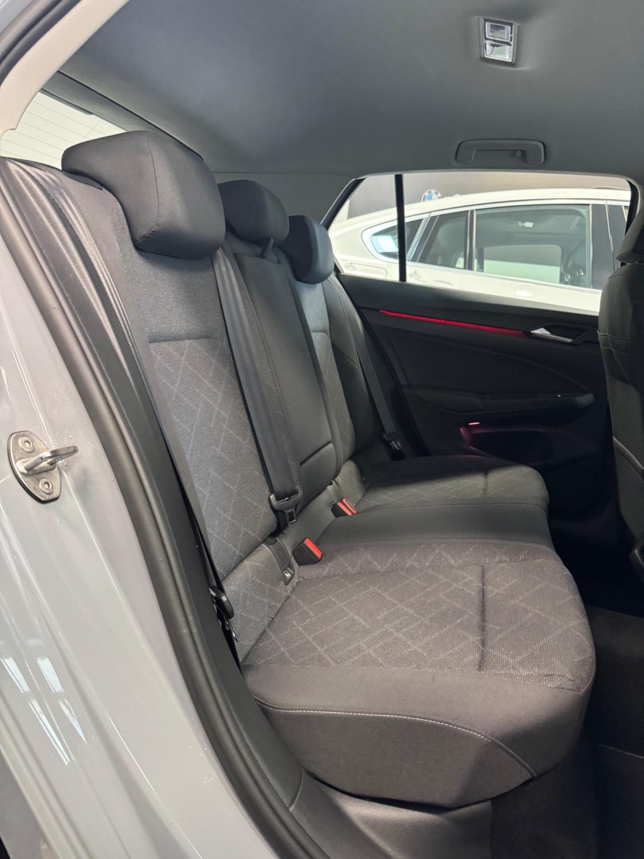 Volkswagen Golf 8 2.0 TDI 116 Cv Style