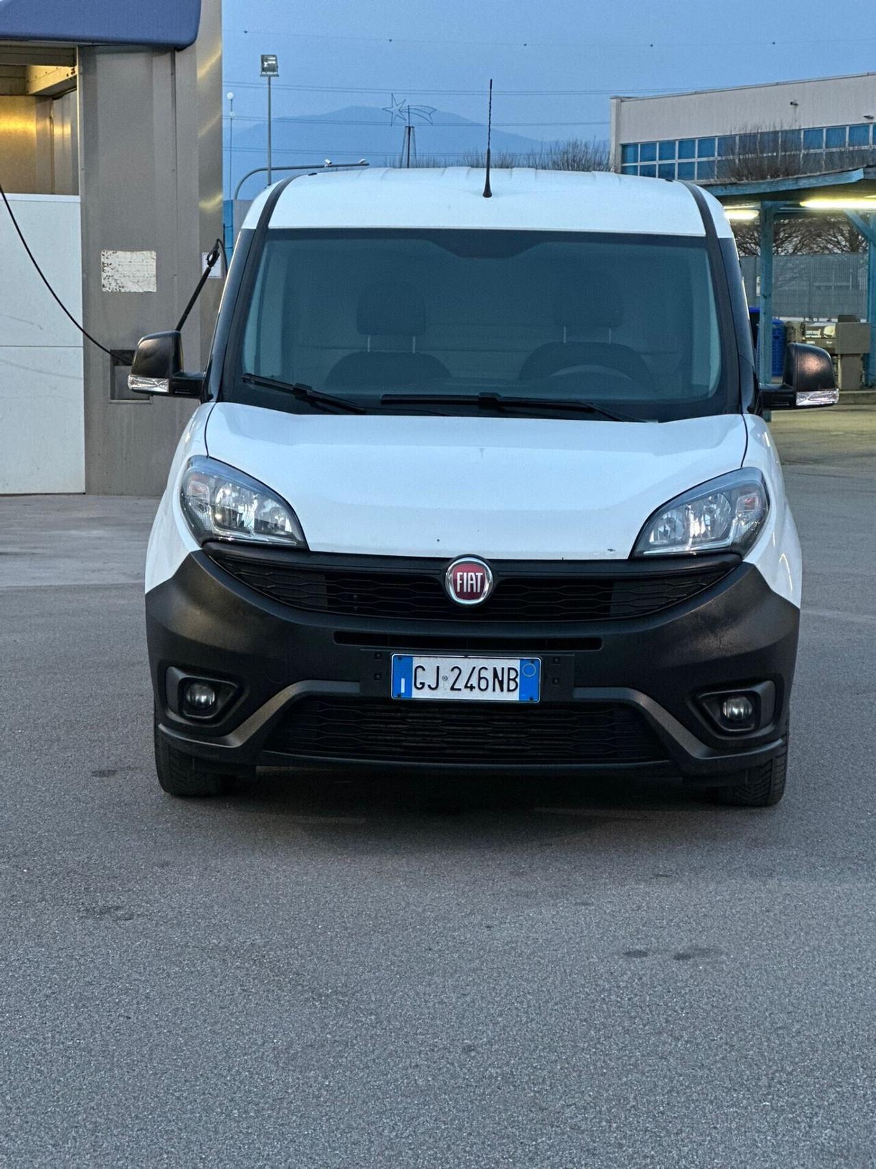 Fiat doblo del 2022 cc 1.6 diesel euro 6