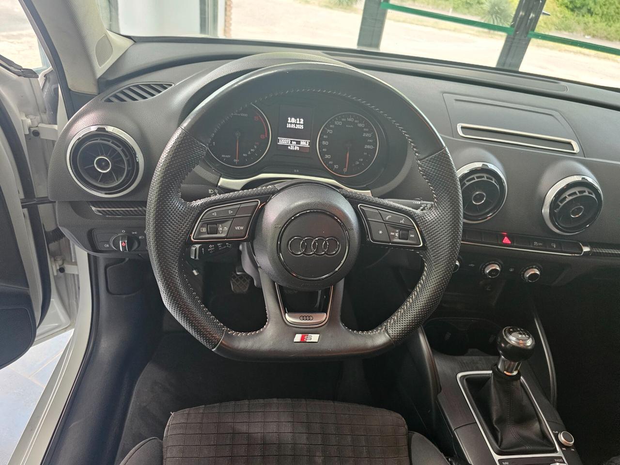 Audi A3 SPB 1.6 TDI ultra Attraction