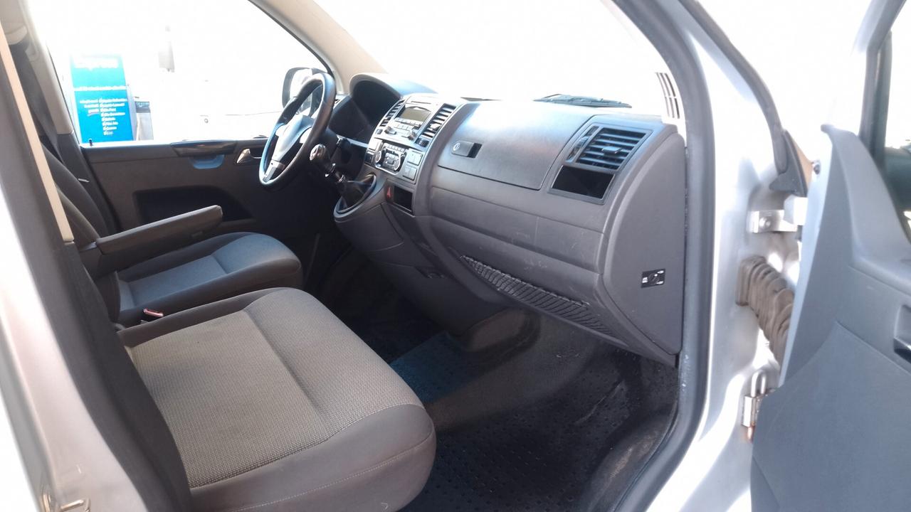 Volkswagen Caravelle TDI 9 POSTI 2011 E5