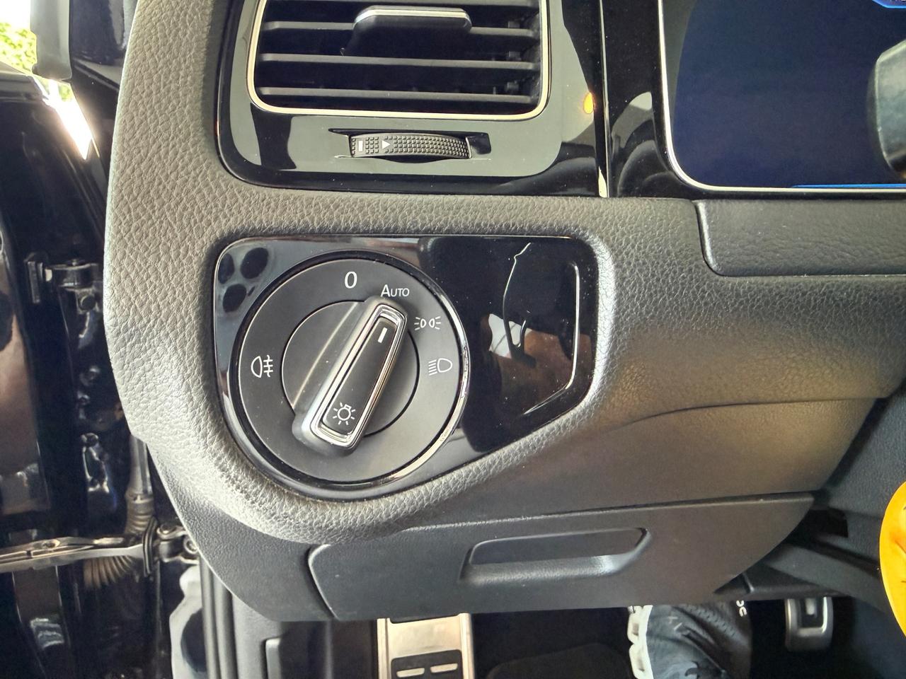 Volkswagen Golf R 2.0 TSI DSG 4MOTION 5p. BMT