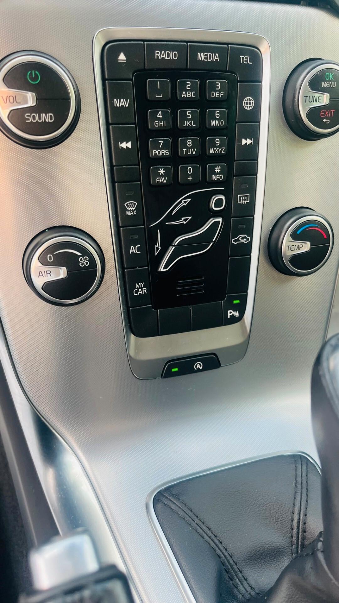 Volvo V40 D2