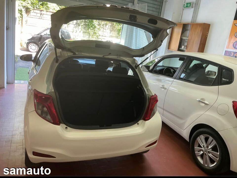 Toyota Yaris 1.0 5Porte Lounge 2012