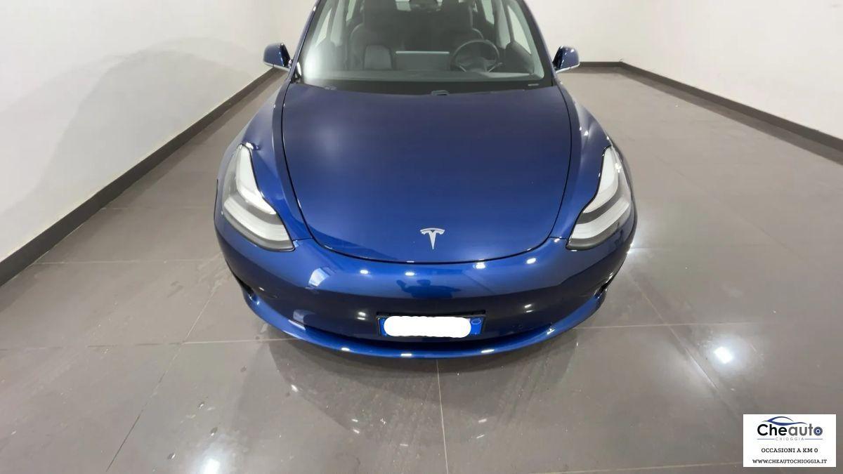 TESLA - Model 3 - Standard Range