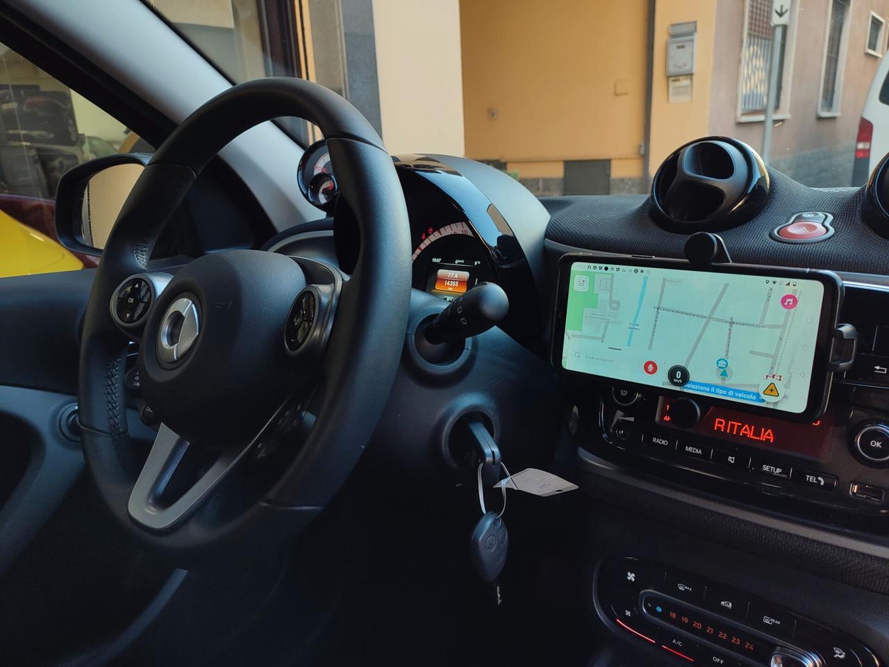 Smart ForFour 70 1.0 twinamic Prime solo km 14.355