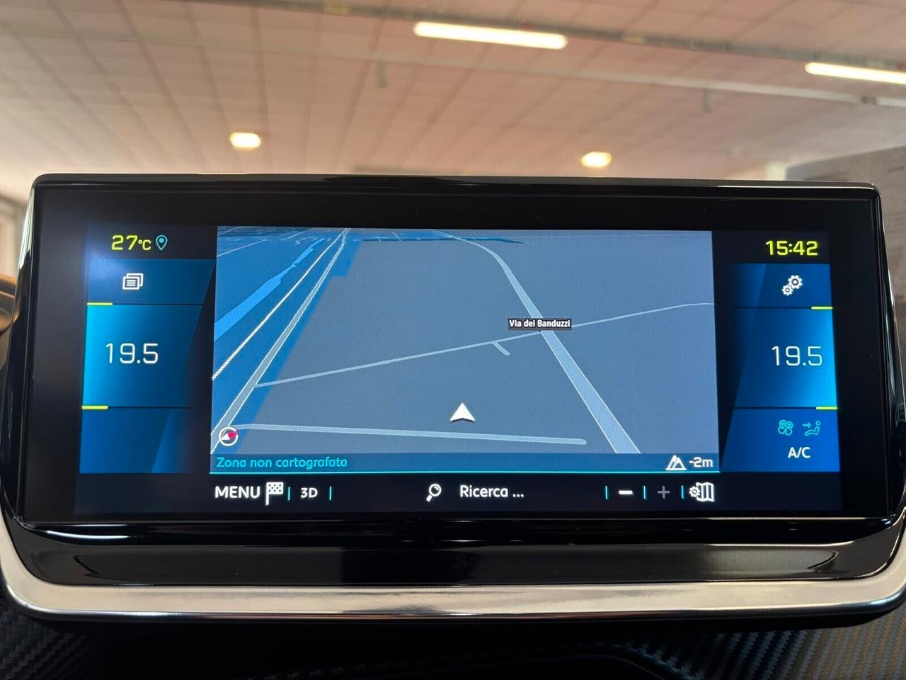 Peugeot 2008 GT LINE motore elettrico 136 CV SPOTICAR