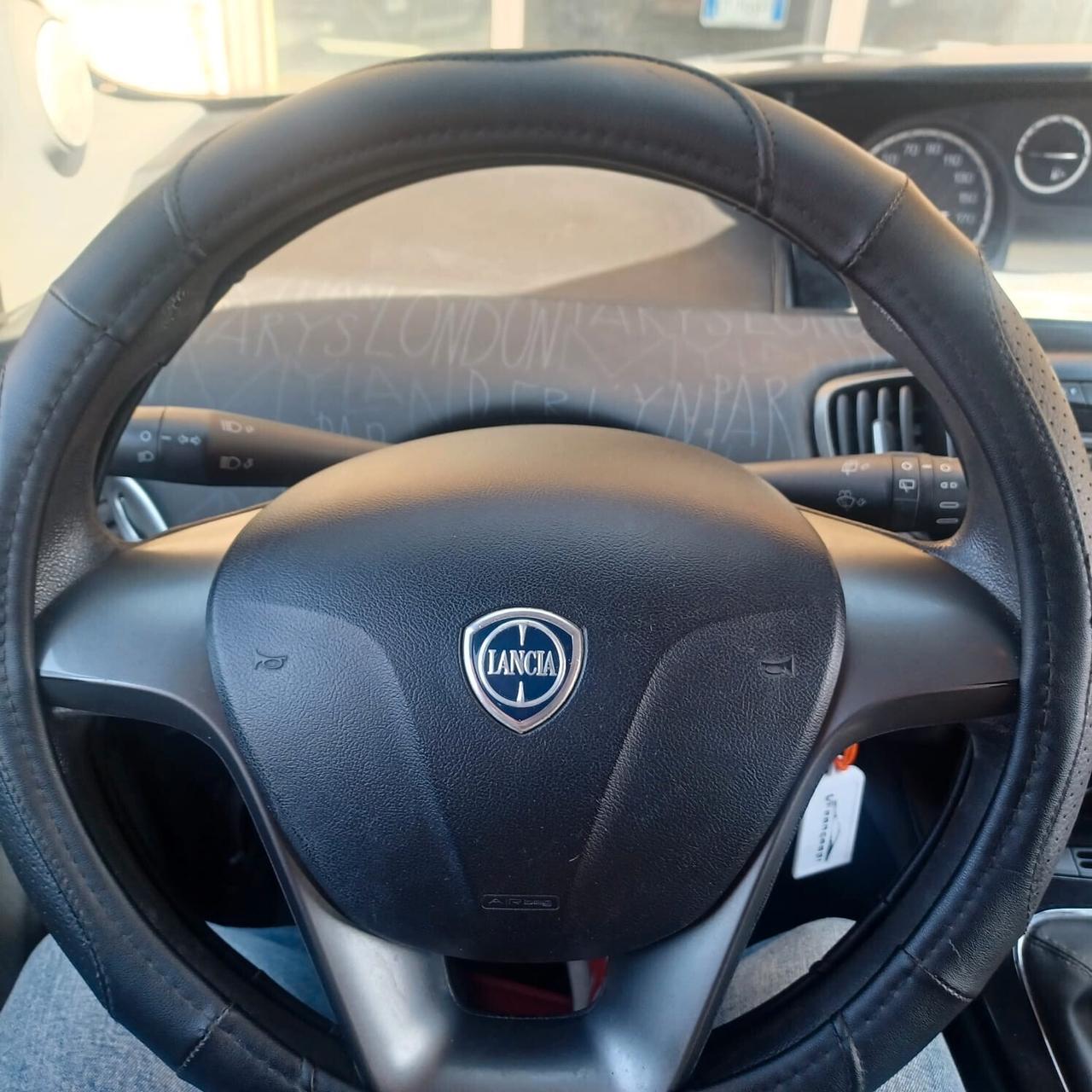 LANCIA YPSILON 1.2 FIRE NEOPATENTATI