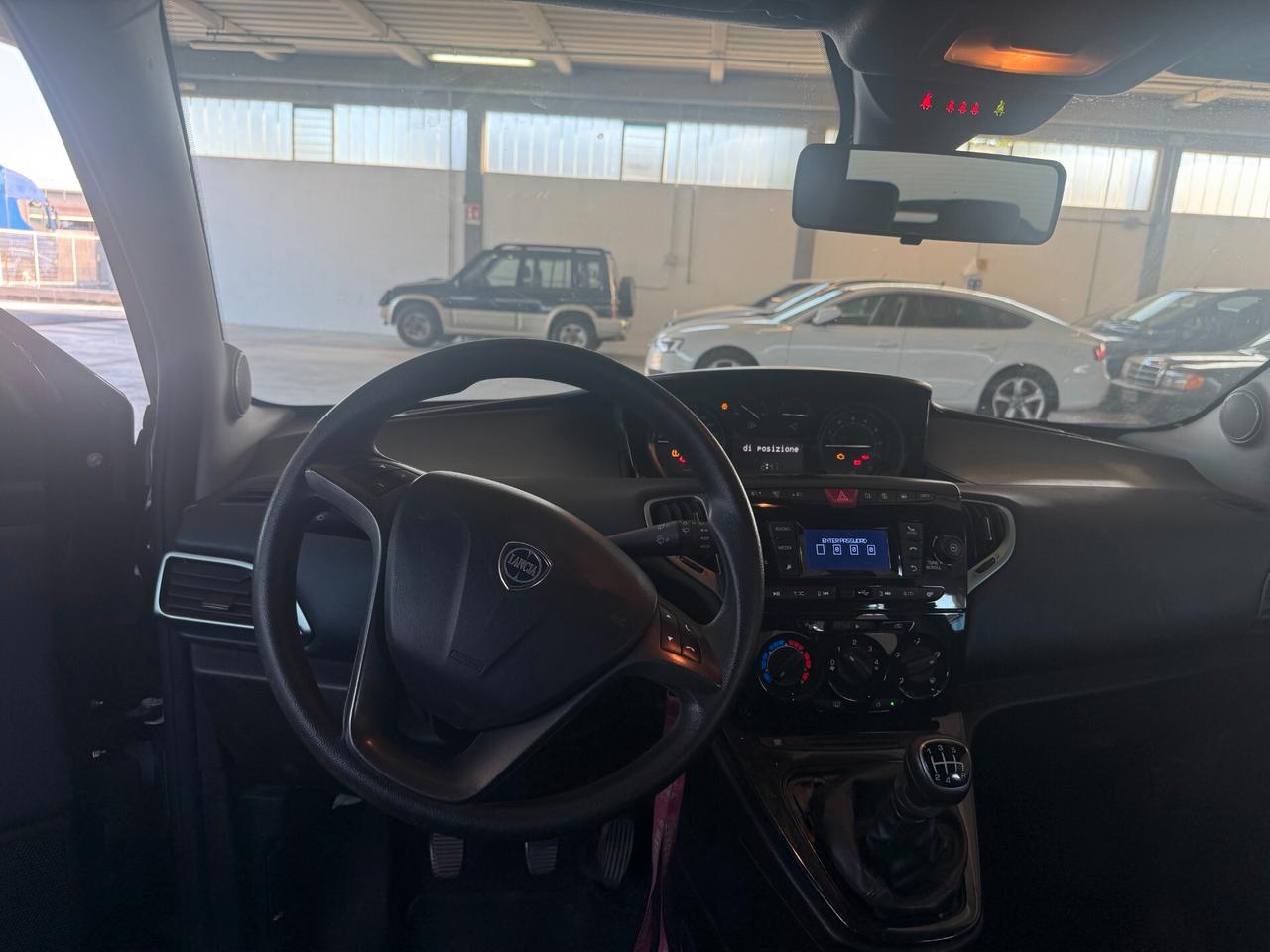 Lancia Ypsilon 1.0 FireFly 5 porte S&S Hybrid Oro