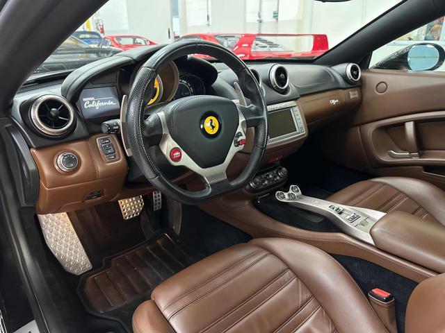 FERRARI California DCT