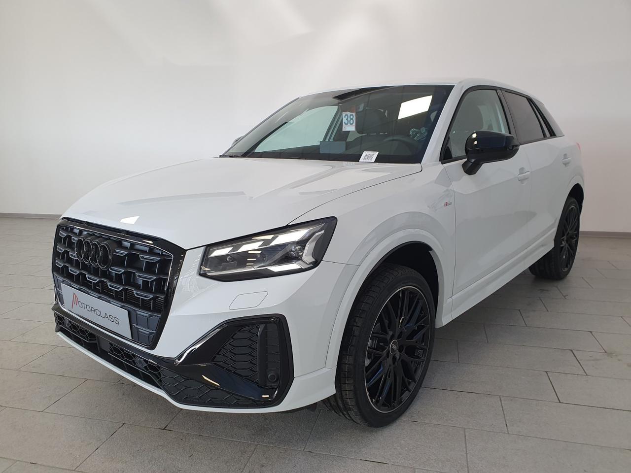 Audi Q2 30 2.0 tdi identity black s tronic