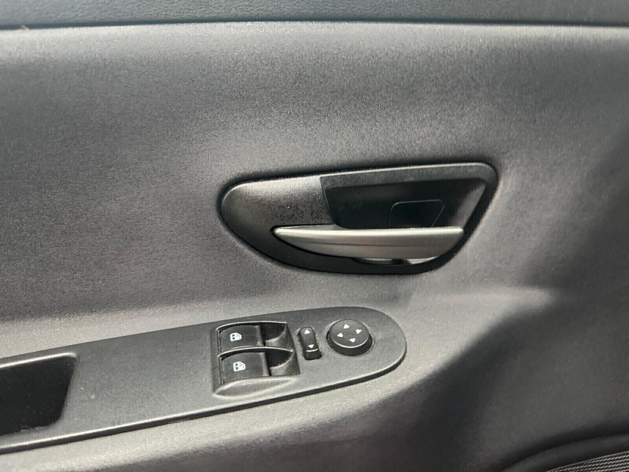 Lancia Ypsilon 0.9 TwinAir 85 CV 5 porte Metano Ecochic Elle