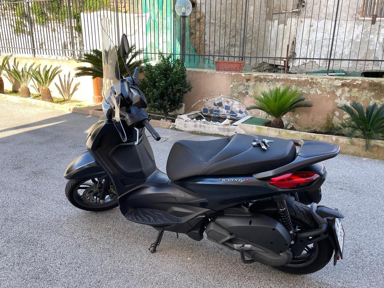 Piaggio Beverly 300 hpe s