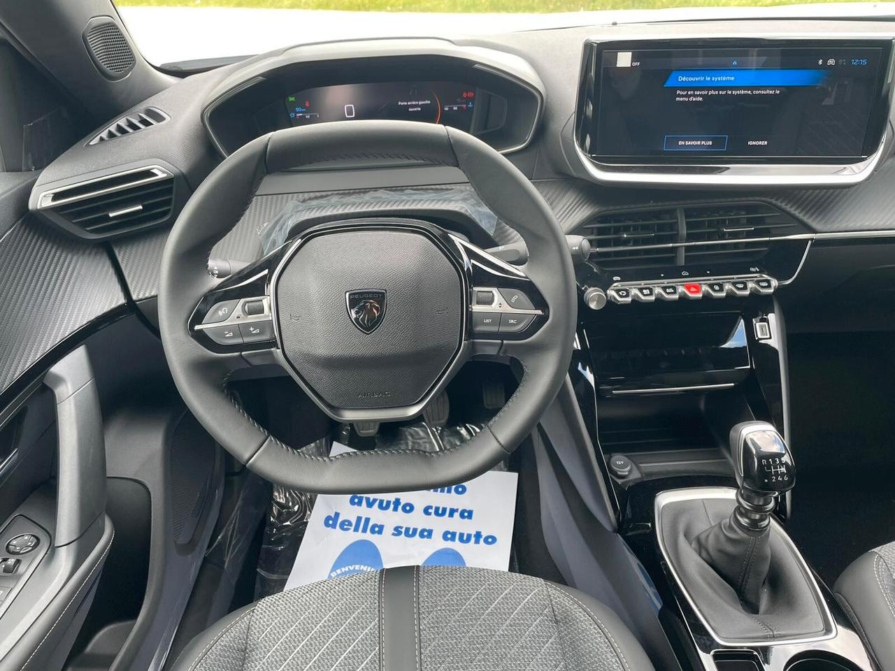 Peugeot 2008 1.2 allure benzina 100cv Nuova di Fabbrica