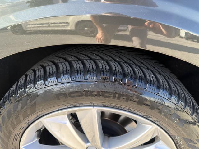 VOLVO V60 B4 (d) Geartronic Momentum Business Pro