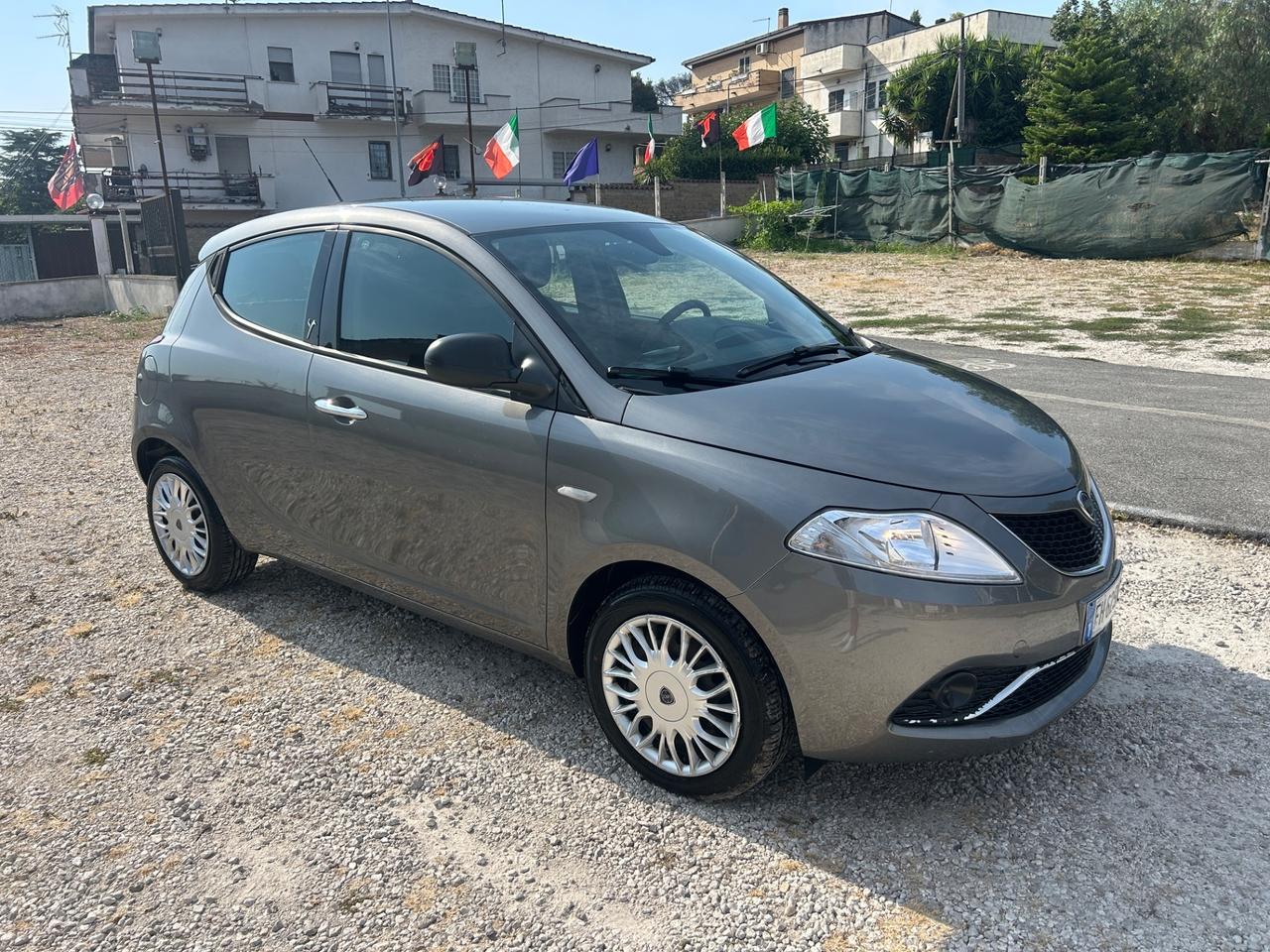Lancia Ypsilon 1.3 MJT 16V 95 CV 5 porte S&S Gold