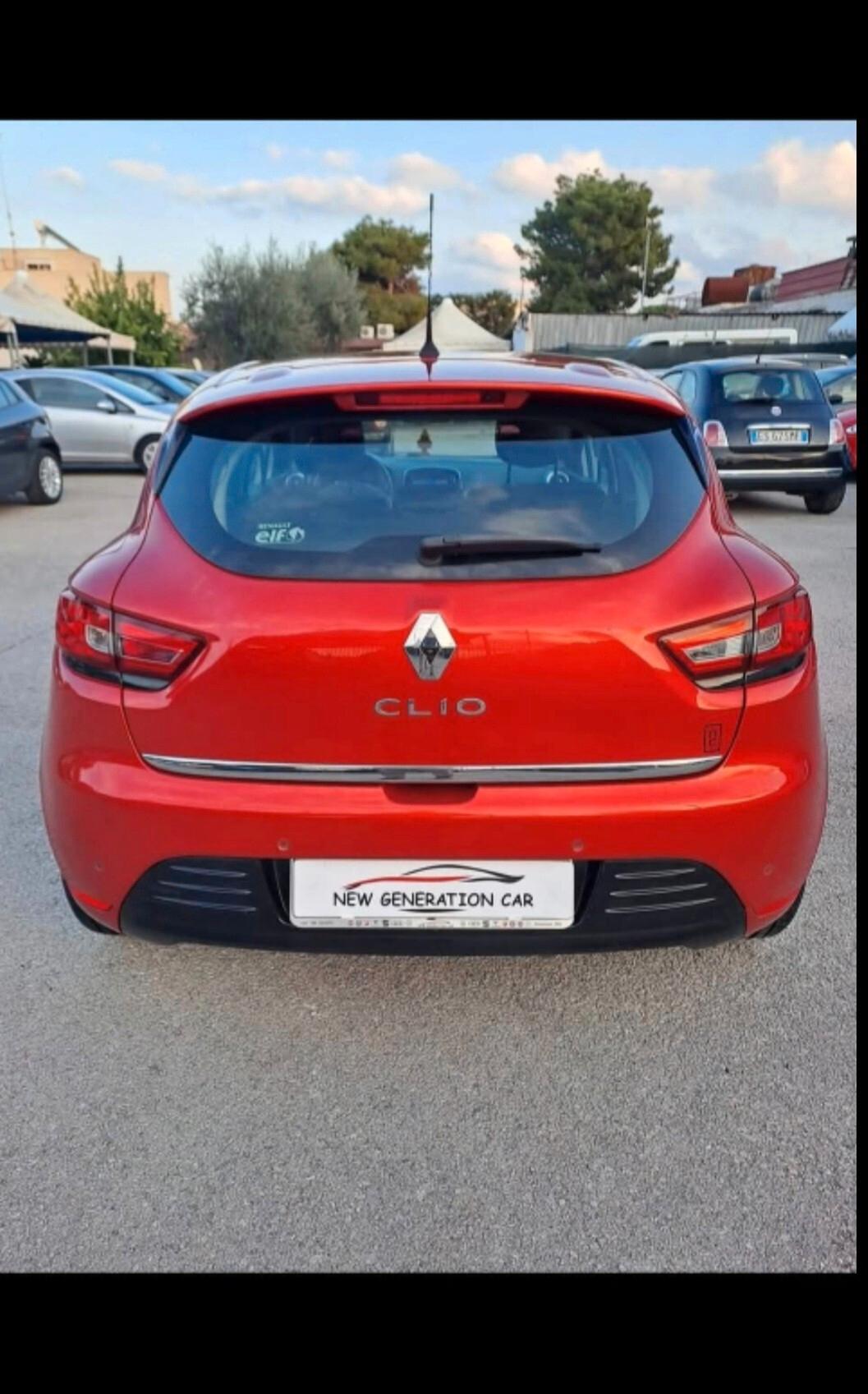 Renault Clio dCi 8V 75 CV 5 porte Duel