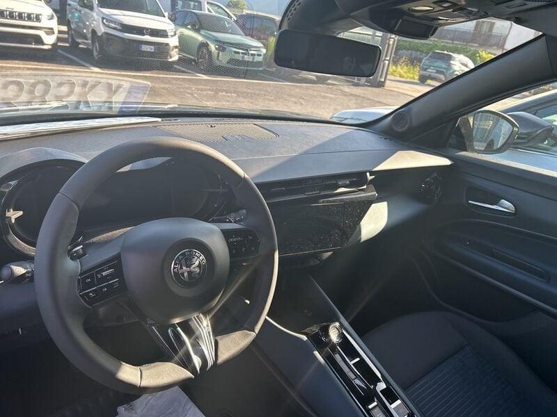 Alfa Romeo Junior 1.2 136 CV Hybrid eDCT6