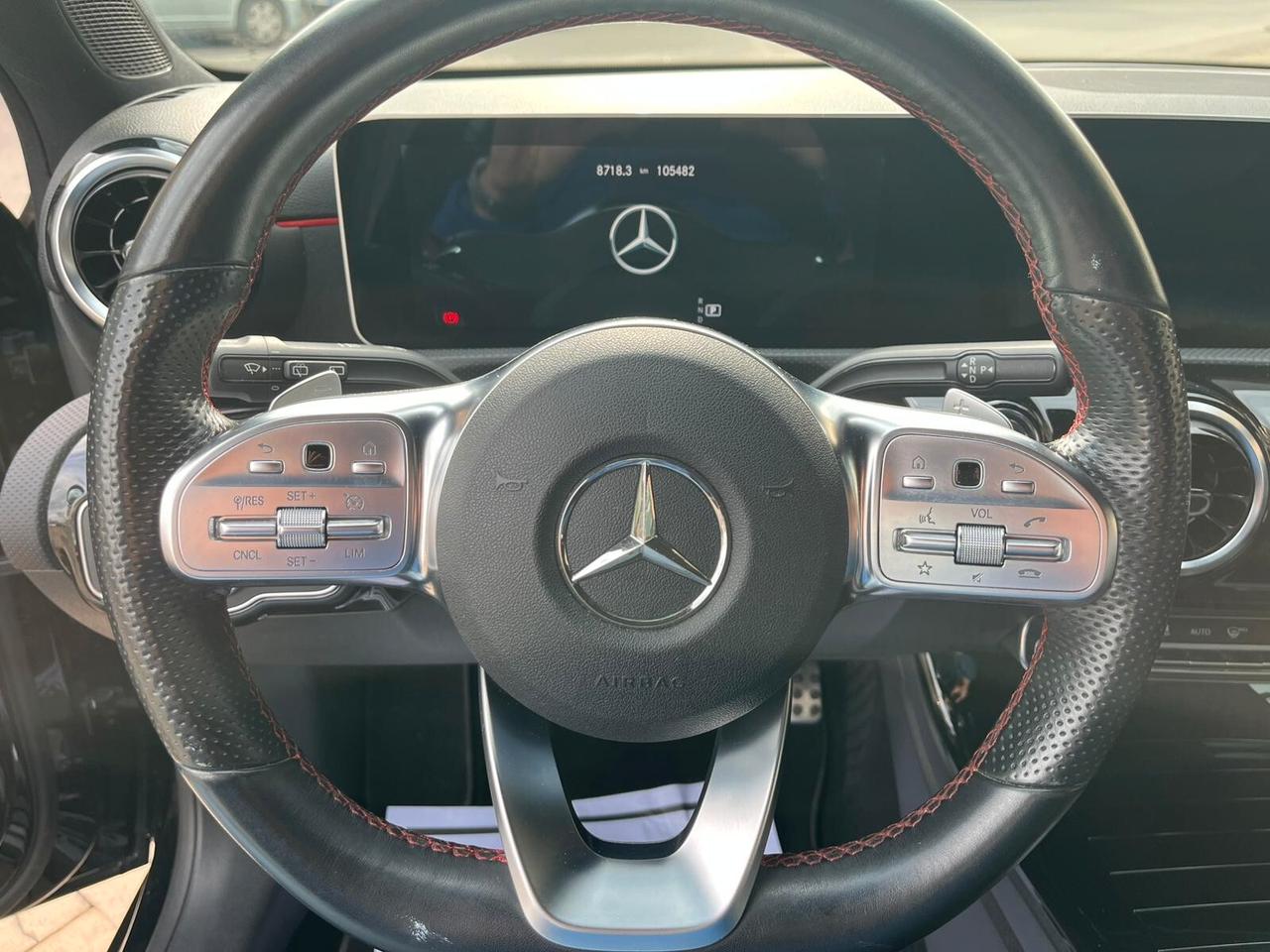 Mercedes-benz A 200 d Automatic Premium AMG INTERNO/ESTERNO