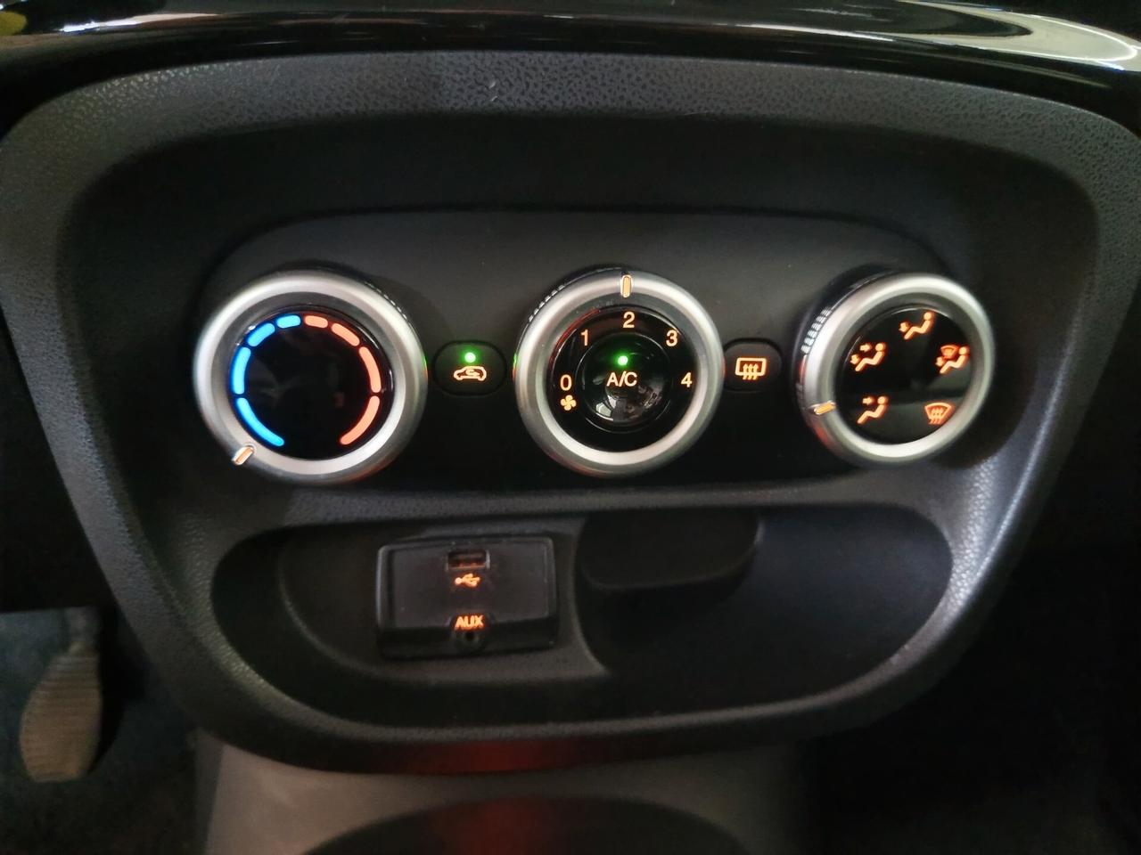 Fiat 500L 1.4 95 CV Lounge, 122 Mila chilometri ok neopatentati