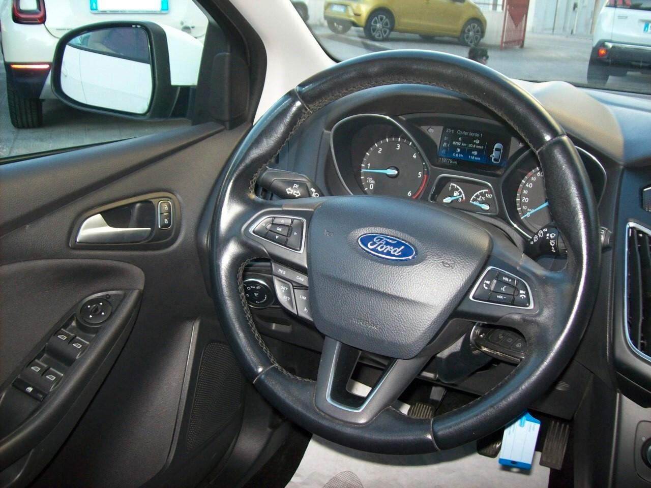 Ford Focus SW 1.5 TDCi 120CV Titanium Navy