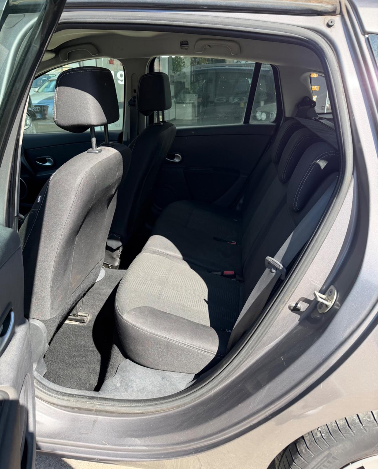 Renault Clio 1.2- SporTour-Tagliandata-Revisionata-Garanzia