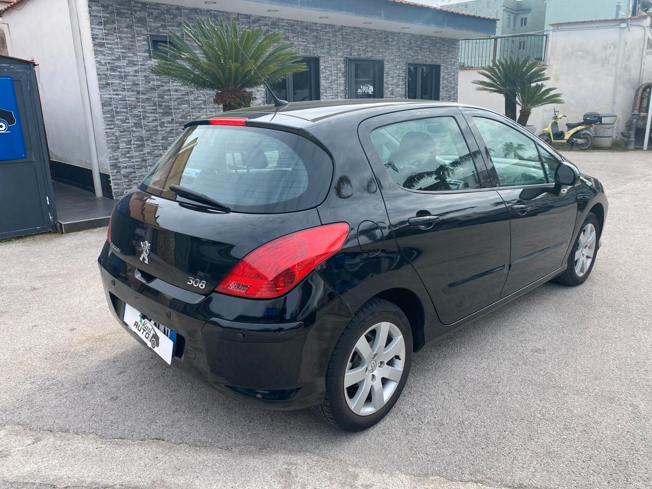 Peugeot 308 1.6 HDi 90CV 5p. Tecno