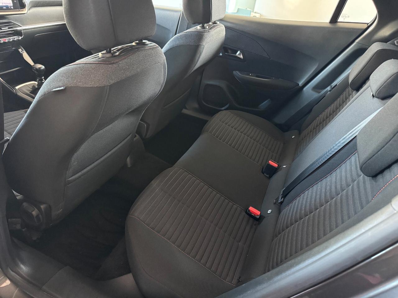Peugeot 2008 PureTech 130 Active Pack - 2021