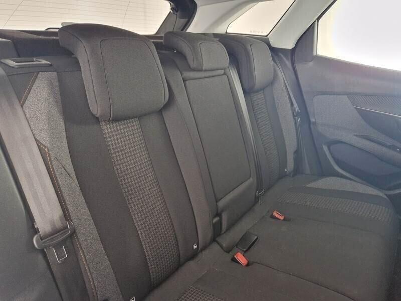 Peugeot 3008 BlueHDi 130 S&S EAT8 Business