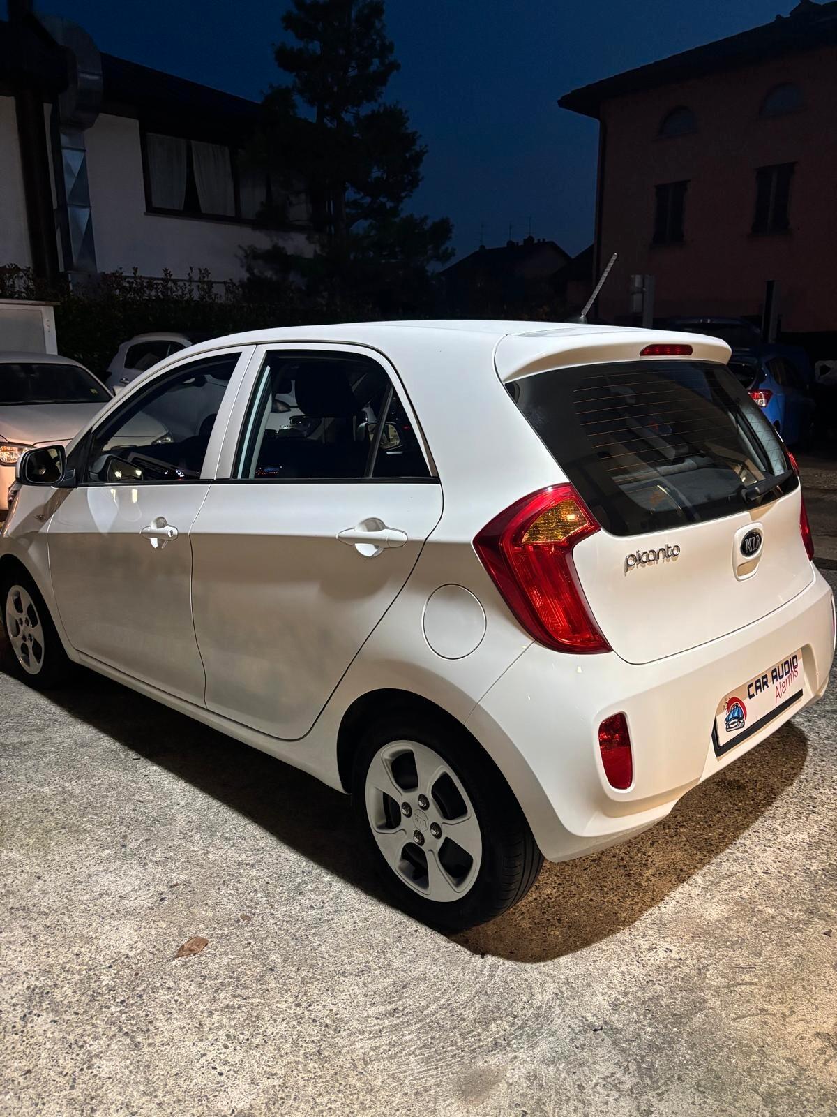 Kia Picanto 1.0 12V 5 porte Glam - NEOPATENTATI