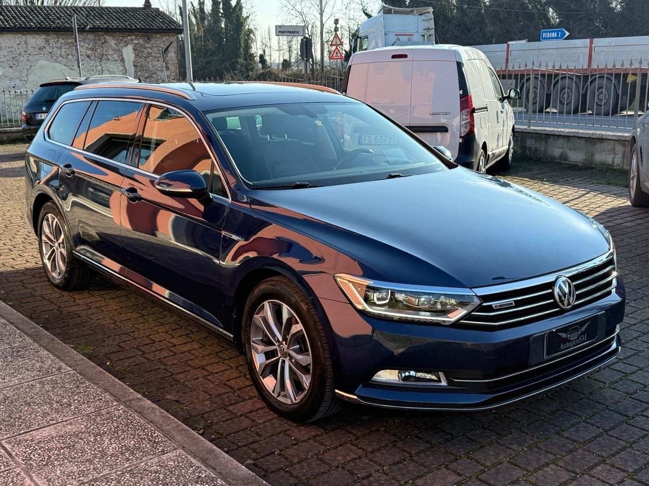 VW Passat 2.0 TDI SCR 190 CV 4MOTION DSG Executive BMT