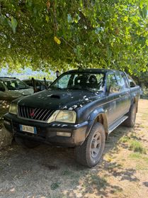 Mitsubishi L200 2.5 TDI 4WD Club Cab Pick-up GLS