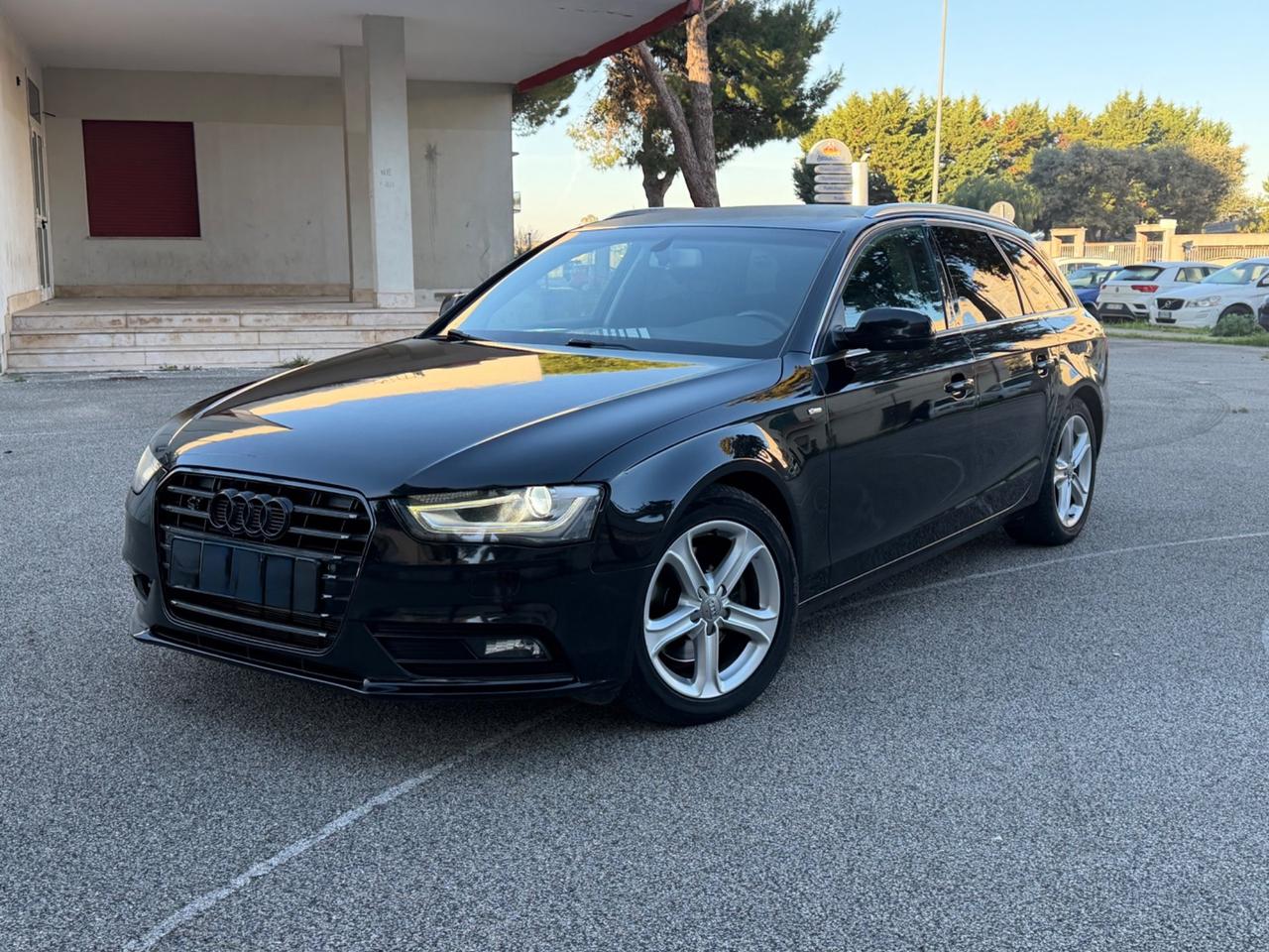Audi A4 Avant 2.0 TDI 150 CV Sline