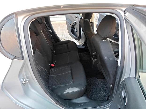 PEUGEOT 208 1.4 HDi 68 CV 5 porte - 2014