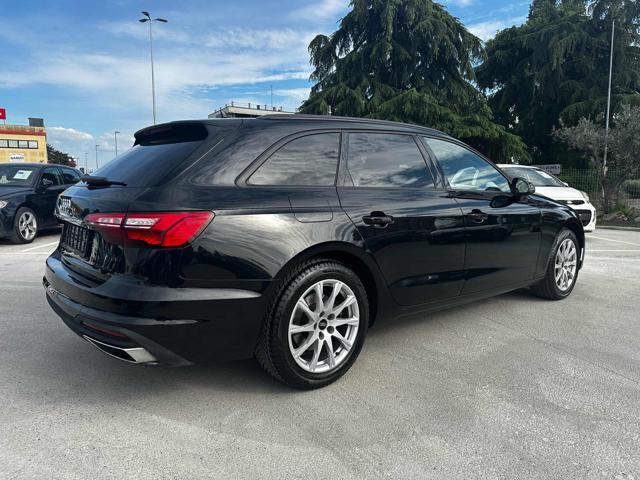 AUDI A4 Avant 35 TFSI S tronic Business Advanced